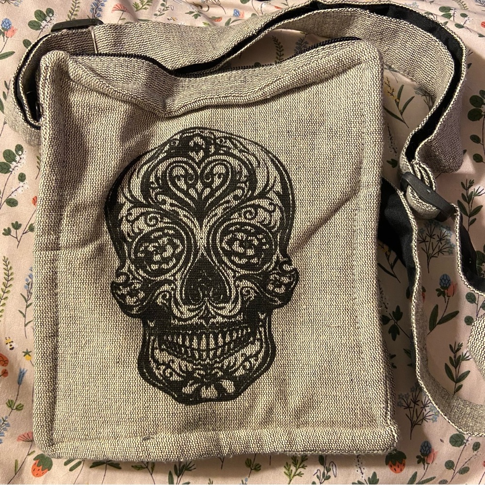 NWT Cloth Sugar Skill Crossbody Bag